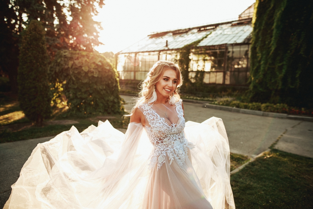 Robe de mariee volumineuse ou robe style Princesse