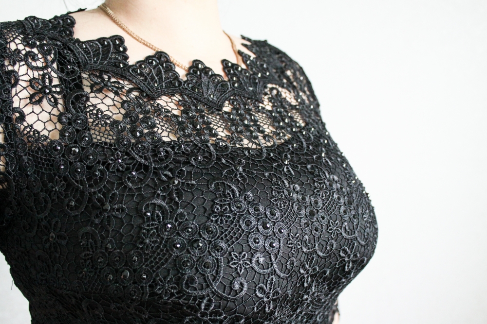 robe pour femme pulpeuse, robe avec corset grande taille, robe élégante grande taille