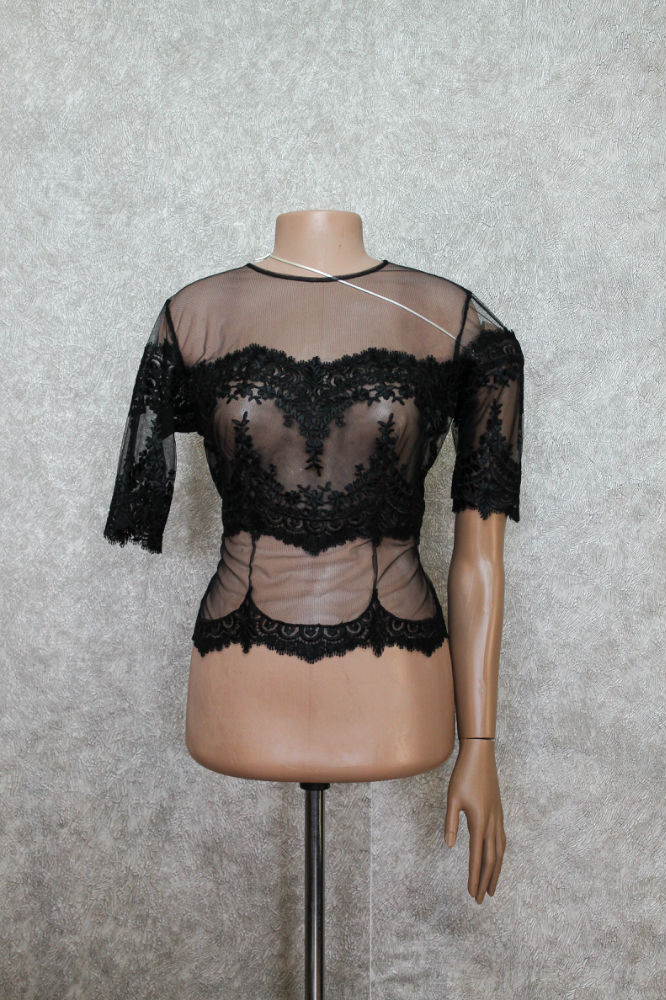 Blouse en dentelle sur mesure par LILIYA ATELIER #939