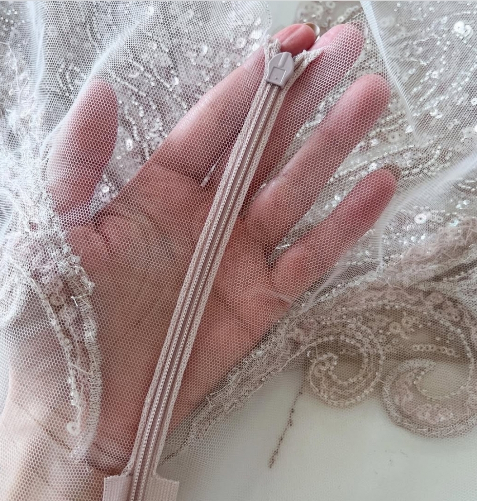 Remplacement de la fermeture eclair et restauration de la fermeture de robe #1214